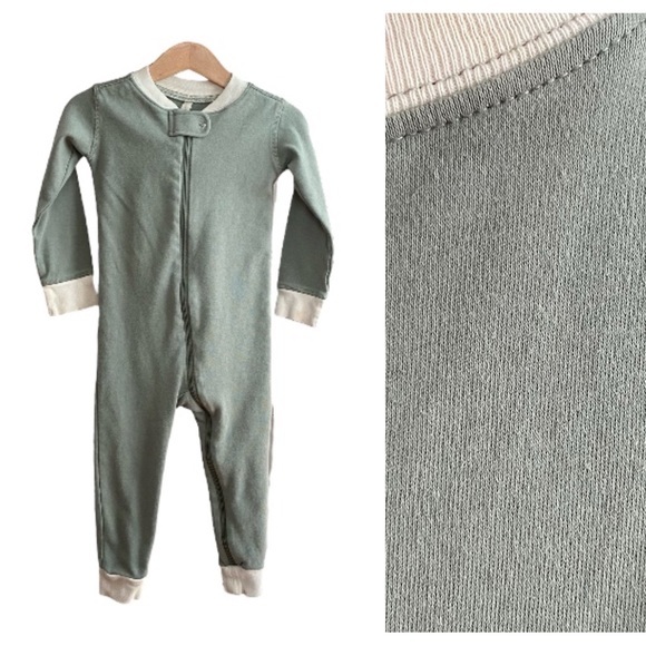 Quincy Mae Other - Quincy Mae Sage Green Cream Zip Long Sleeve Sleeper Pajamas